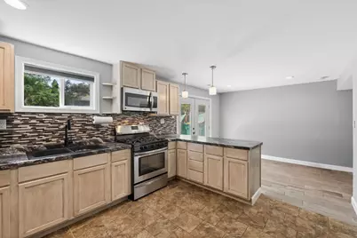 1323 Highland Avenue, Lockport, IL 60441 - Photo 10