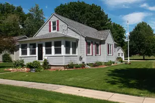905 N Euclid St, Princeton, IL 61356 - Photo 2