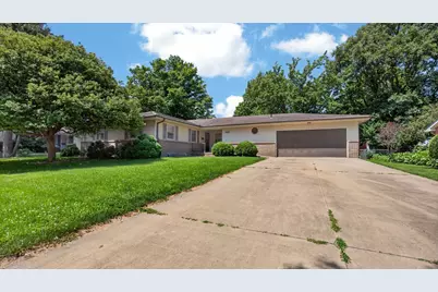 305 Centennial Avenue, Normal, IL 61761 - Photo 48