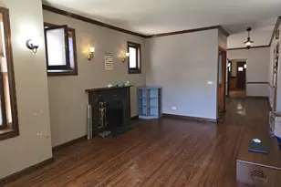 5841 N Washtenaw Ave, Chicago, IL 60659 - Photo 8