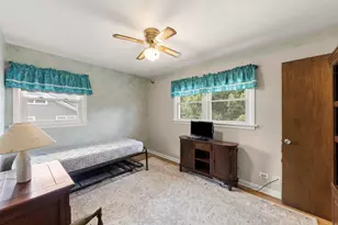 3S582 Behrs Circle Dr, Warrenville, IL 60555 - Photo 12