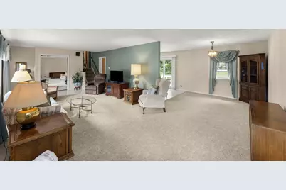 3S582 Behrs Circle Drive, Warrenville, IL 60555 - Photo 4
