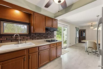 3S582 Behrs Circle Drive, Warrenville, IL 60555 - Photo 10