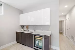 2544 W Warren Blvd, Chicago, IL 60612 - Photo 16