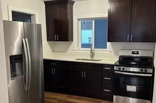 4025 W 58th Pl, Chicago, IL 60629 - Photo 2