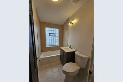 4025 W 58th Place, Chicago, IL 60629 - Photo 8