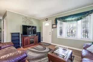 3461 N Pacific Ave, Chicago, IL 60634 - Photo 6