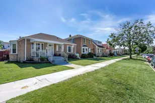 3461 N Pacific Ave, Chicago, IL 60634 - Photo 2