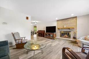11131 Dineff Rd, Lemont, IL 60439 - Photo 6