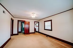 612 E Jones St, Milford, IL 60953 - Photo 48