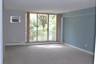 2200 S Stewart Ave, Lombard, IL 60148 - Photo 2