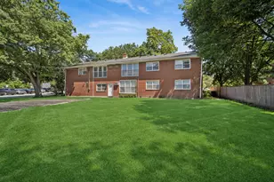 1777 Dewes St, Glenview, IL 60025 - Photo 20