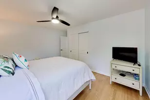 8864 E Prairie Rd, Skokie, IL 60076 - Photo 24