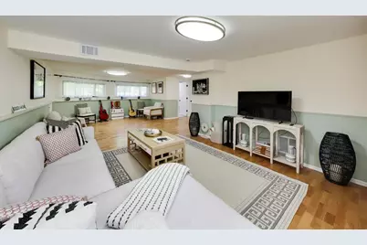 8864 E Prairie Road, Skokie, IL 60076 - Photo 30