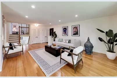 8864 E Prairie Road, Skokie, IL 60076 - Photo 12