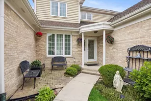 16814 Cardinal Dr, Orland Park, IL 60467 - Photo 2