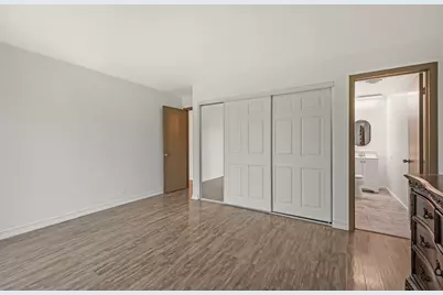 7229 W Higgins Avenue #105, Chicago, IL 60656 - Photo 12