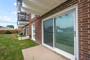 7229 W Higgins Ave, Chicago, IL 60656 - Photo 16