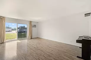 7229 W Higgins Ave, Chicago, IL 60656 - Photo 10