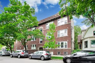 5712 N Wayne Ave, Chicago, IL 60660 - Photo 1