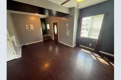 426 N Hickory Street, Joliet, IL 60435 - Photo 2