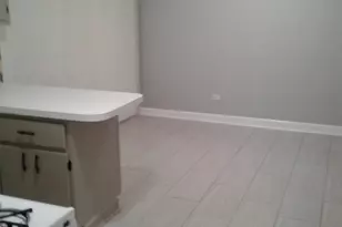 6122 W 55th St, Chicago, IL 60638 - Photo 8
