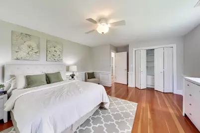 2074 Greenview Road, Northbrook, IL 60062 - Photo 32