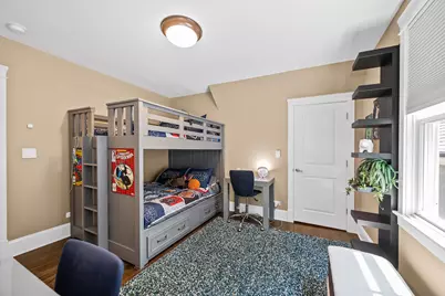 2121 Pioneer Road, Evanston, IL 60201 - Photo 14