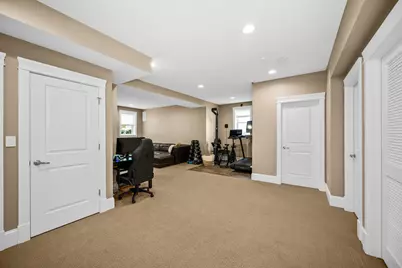 2121 Pioneer Road, Evanston, IL 60201 - Photo 22