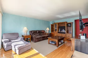 8410 Lawler Ave, Burbank, IL 60459 - Photo 4