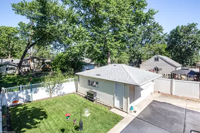 8410 Lawler Avenue, Burbank, IL 60459 - Photo 22