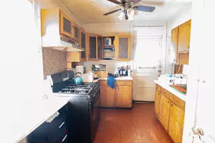 8014 S Perry Ave, Chicago, IL 60620 - Photo 10