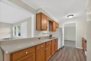 3735 Highcrest Rd, Rockford, IL 61107 - Photo 10