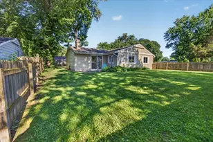3735 Highcrest Rd, Rockford, IL 61107 - Photo 28