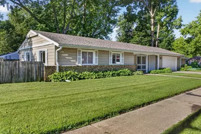 3735 Highcrest Road, Rockford, IL 61107 - Photo 2