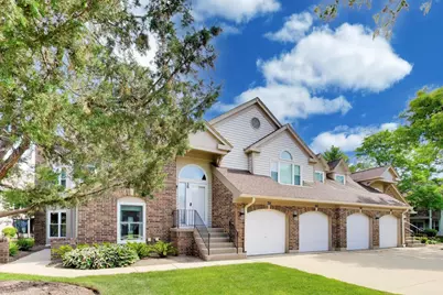 40 Willow Parkway #0, Buffalo Grove, IL 60089 - Photo 2
