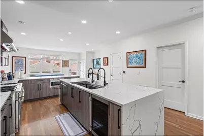 1302 W 33rd Street, Chicago, IL 60608 - Photo 4