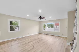 9342 Noel Ave, Des Plaines, IL 60016 - Photo 4