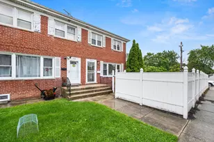 9342 Noel Ave, Des Plaines, IL 60016 - Photo 1