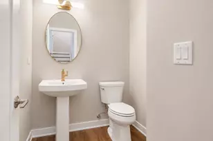 186 N East River Rd, Des Plaines, IL 60016 - Photo 10