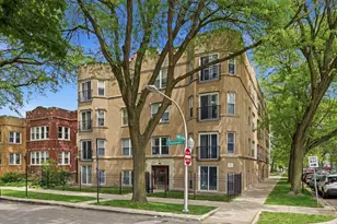 2556 W Rosemont Ave, Chicago, IL 60659 - Photo 1