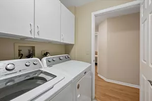 3042 Lexington Ln, Glenview, IL 60026 - Photo 20