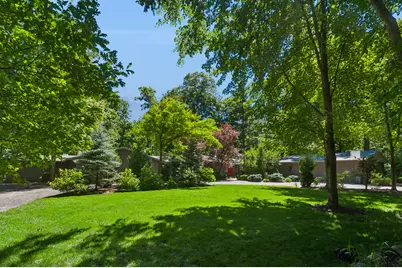 3035 Blackthorn Road, Riverwoods, IL 60015 - Photo 2