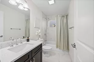 2911 N Richmond St, Chicago, IL 60618 - Photo 20