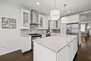 2911 N Richmond St, Chicago, IL 60618 - Photo 8