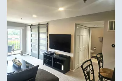 308 Happ Road #304, Northfield, IL 60093 - Photo 10