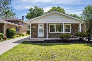18011 Greenview Terrace, Country Club Hills, IL 60478 - Photo 2