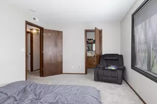 2003 Tracy Dr, Bloomington, IL 61704 - Photo 26
