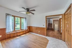 41W700 Lenz Rd, Elgin, IL 60124 - Photo 10