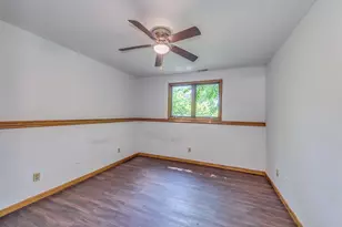 41W700 Lenz Rd, Elgin, IL 60124 - Photo 22